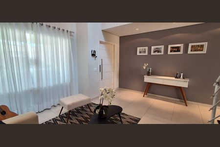 Casa à venda com 272m², 3 quartos e 4 vagas Casa à venda com 272m², 3 quartos e 4 vagasHall de entrada