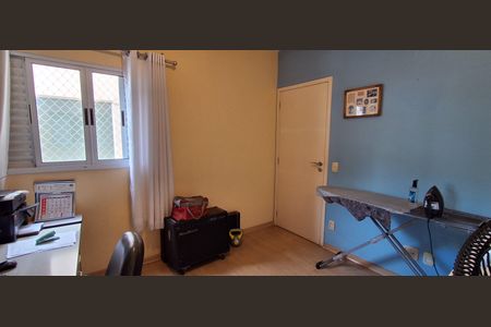 Casa à venda com 272m², 3 quartos e 4 vagas Casa à venda com 272m², 3 quartos e 4 vagasQuarto 2