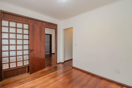 Suíte de apartamento para alugar com 1 quarto, 50m² em São João, Porto Alegre