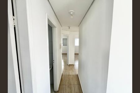 Corredor de apartamento para alugar com 3 quartos, 70m² em Vila Barbosa, São Paulo