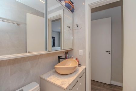 Apartamento à venda com 56m², 2 quartos e 1 vagaBanheiro da Suíte