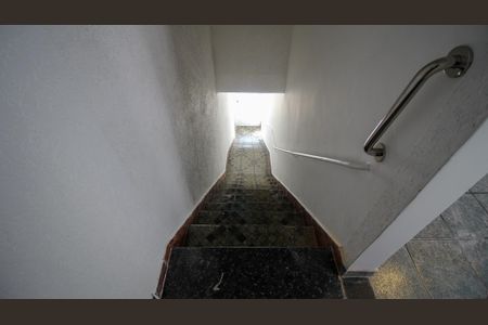 Casa para alugar com 120m², 3 quartos e sem vaga Casa para alugar com 120m², 3 quartos e sem vagaEscada Lateral