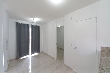 Sala de apartamento para alugar com 3 quartos, 60m² em Vila Marieta, Campinas
