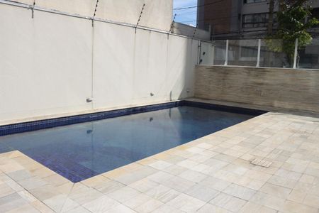 Apartamento para alugar com 242m², 3 quartos e 3 vagasÁrea comum - Piscina