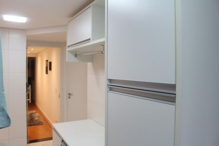 Apartamento para alugar com 242m², 3 quartos e 3 vagasÁrea de Serviço