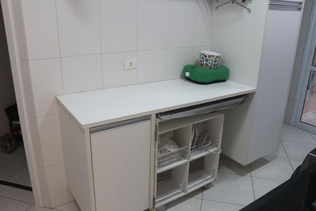 Apartamento para alugar com 242m², 3 quartos e 3 vagasÁrea de Serviço