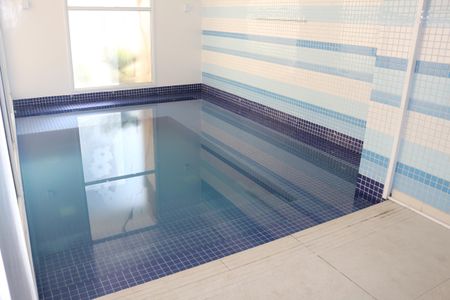 Apartamento para alugar com 242m², 3 quartos e 3 vagasÁrea comum - Piscina