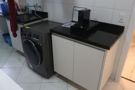 Apartamento para alugar com 242m², 3 quartos e 3 vagasÁrea de Serviço