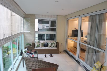 Apartamento para alugar com 242m², 3 quartos e 3 vagasVaranda da Sala