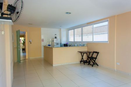 Apartamento para alugar com 58m², 2 quartos e 1 vaga Apartamento para alugar com 58m², 2 quartos e 1 vagaÁrea comum - Salão de festas