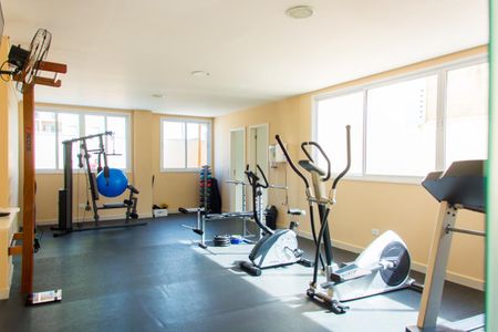 Apartamento para alugar com 58m², 2 quartos e 1 vaga Apartamento para alugar com 58m², 2 quartos e 1 vagaÁrea comum - Academia