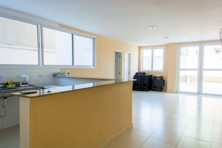 Apartamento para alugar com 58m², 2 quartos e 1 vaga Apartamento para alugar com 58m², 2 quartos e 1 vagaÁrea comum - Salão de festas