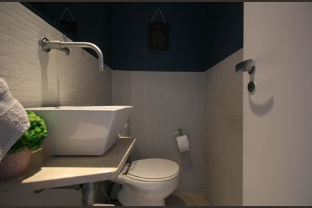 Apartamento para alugar com 237m², 4 quartos e 3 vagas Apartamento para alugar com 237m², 4 quartos e 3 vagasLavabo