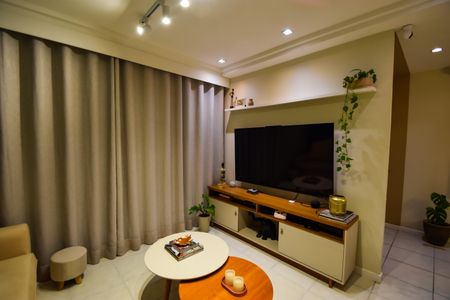 Casa de condomínio à venda com 120m², 3 quartos e 1 vaga Casa de condomínio à venda com 120m², 3 quartos e 1 vagaSala