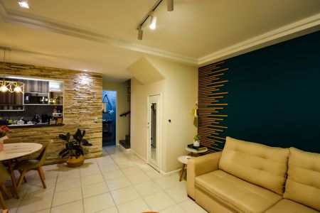 Casa de condomínio à venda com 120m², 3 quartos e 1 vaga Casa de condomínio à venda com 120m², 3 quartos e 1 vagaSala