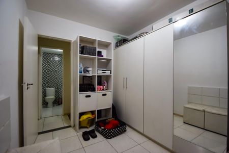Casa de condomínio à venda com 120m², 3 quartos e 1 vaga Casa de condomínio à venda com 120m², 3 quartos e 1 vagaQuarto 1