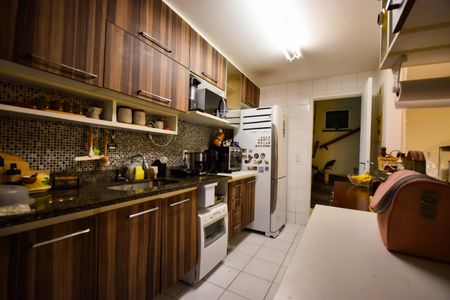 Casa de condomínio à venda com 120m², 3 quartos e 1 vaga Casa de condomínio à venda com 120m², 3 quartos e 1 vagaCozinha