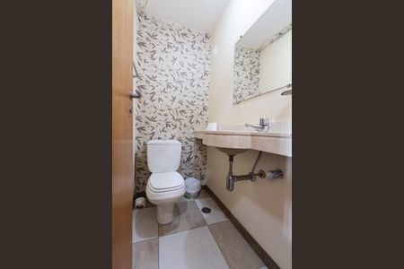 Apartamento à venda com 230m², 4 quartos e 4 vagas Apartamento à venda com 230m², 4 quartos e 4 vagasLavabo