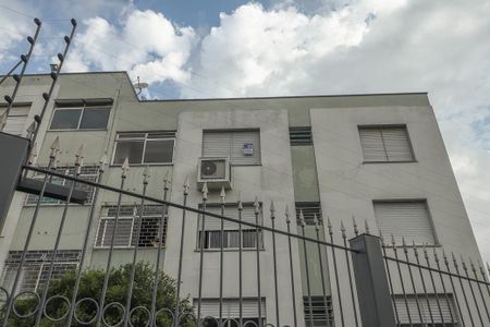 Apartamento à venda com 63m², 2 quartos e 1 vagaFachada - Plaquinha
