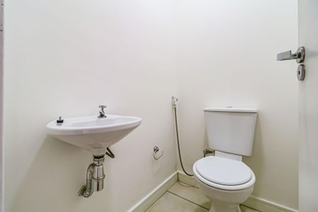 Lavabo de apartamento para alugar com 2 quartos, 80m² em Vila Lageado, São Paulo