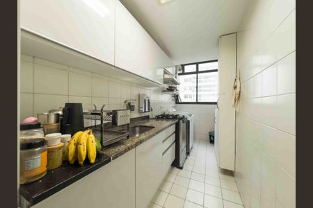 Apartamento à venda com 97m², 2 quartos e 2 vagasCozinha