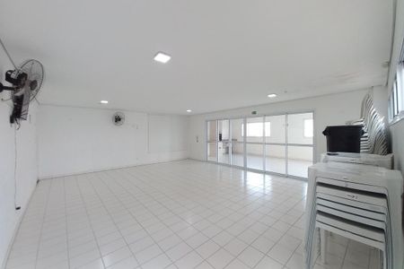 Apartamento para alugar com 54m², 2 quartos e 1 vaga Apartamento para alugar com 54m², 2 quartos e 1 vagaÁrea comum - Salão de festas