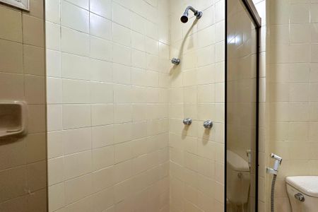 Apartamento para alugar com 110m², 2 quartos e 1 vaga Apartamento para alugar com 110m², 2 quartos e 1 vagaBanheiro Social
