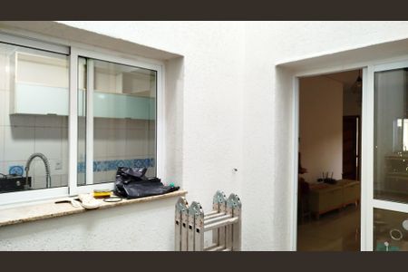 Casa à venda com 240m², 3 quartos e 2 vagas Casa à venda com 240m², 3 quartos e 2 vagasÁrea coberta