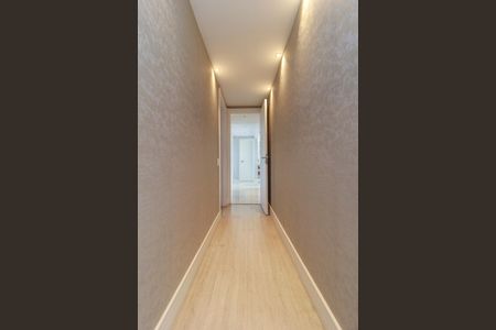 Apartamento à venda com 170m², 4 quartos e 4 vagasCorredor