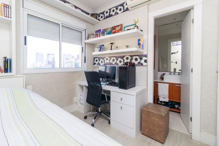 Apartamento à venda com 170m², 4 quartos e 4 vagasSuíte 3