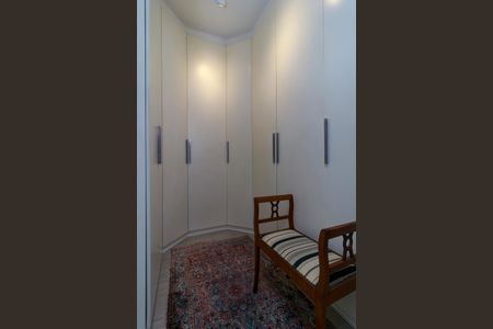 Apartamento à venda com 170m², 4 quartos e 4 vagasSuíte Principal - Closet