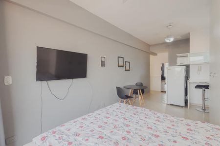 Quarto de kitnet/studio para alugar com 1 quarto, 30m² em Pinheiros, São Paulo