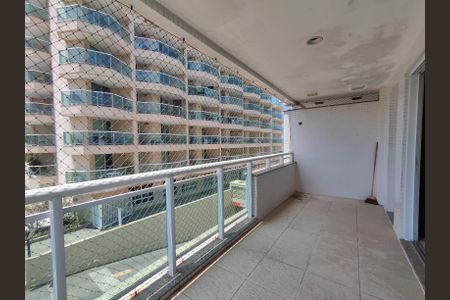 Apartamento para alugar com 81m², 2 quartos e 1 vaga Apartamento para alugar com 81m², 2 quartos e 1 vagaVaranda