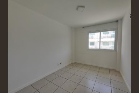 Apartamento para alugar com 81m², 2 quartos e 1 vaga Apartamento para alugar com 81m², 2 quartos e 1 vagaQuarto