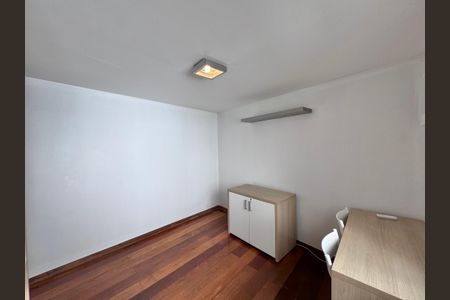 Apartamento para alugar com 110m², 3 quartos e 2 vagas Apartamento para alugar com 110m², 3 quartos e 2 vagasSuíte 2