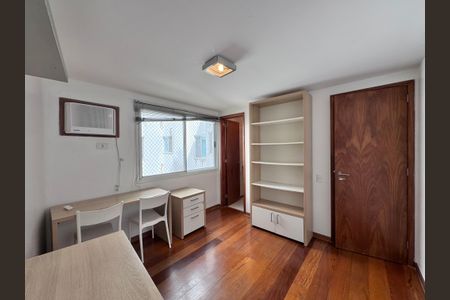 Apartamento para alugar com 110m², 3 quartos e 2 vagas Apartamento para alugar com 110m², 3 quartos e 2 vagasSuíte 2