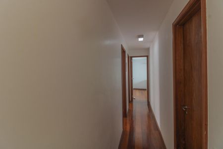 Apartamento para alugar com 110m², 3 quartos e 2 vagas Apartamento para alugar com 110m², 3 quartos e 2 vagasCorredor