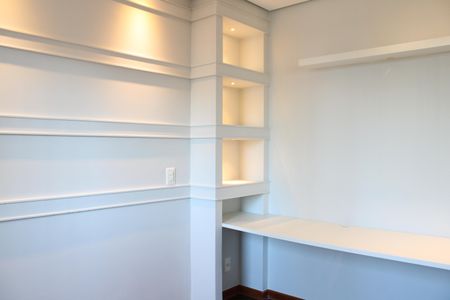 Apartamento à venda com 230m², 4 quartos e 3 vagasSuíte 2