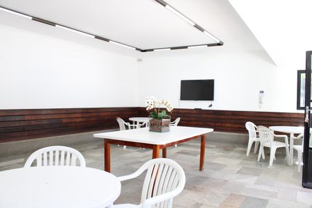 Apartamento à venda com 230m², 4 quartos e 3 vagasÁrea comum - Salão de festas