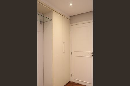 Apartamento à venda com 230m², 4 quartos e 3 vagasEscritório