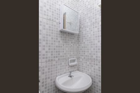 Banheiro de casa para alugar com 1 quarto, 90m² em Jardim Piratininga, São Paulo