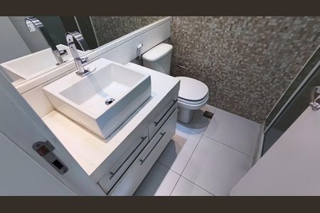 Apartamento à venda com 112m², 3 quartos e 2 vagasBanheiro da Suíte