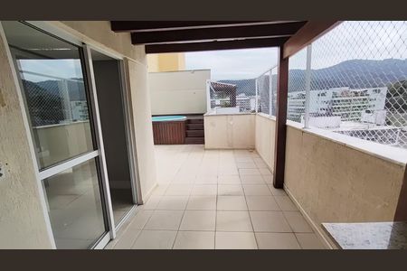 Apartamento à venda com 112m², 3 quartos e 2 vagasTerraço