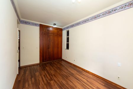 Apartamento para alugar com 149m², 3 quartos e 1 vaga Apartamento para alugar com 149m², 3 quartos e 1 vagaQuarto 1