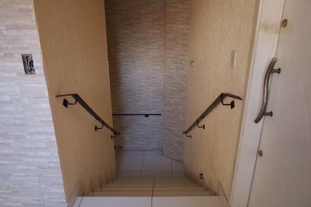 Apartamento à venda com 49m², 2 quartos e 1 vagaÁrea comum - Saguão do andar