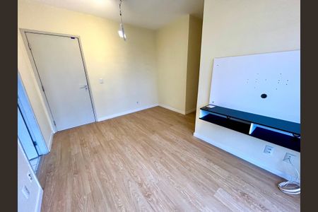 Sala de apartamento para alugar com 2 quartos, 52m² em Jardim Flor da Montanha, Guarulhos