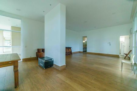 Apartamento para alugar com 73m², 2 quartos e 1 vaga Apartamento para alugar com 73m², 2 quartos e 1 vagaCozinha e Área de Serviço