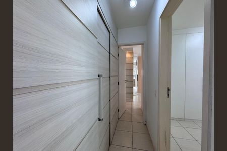 Apartamento para alugar com 73m², 2 quartos e 1 vaga Apartamento para alugar com 73m², 2 quartos e 1 vagaCorredor