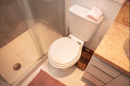 Apartamento à venda com 56m², 2 quartos e 2 vagasBanheiro da Suíte