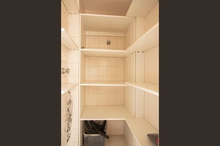 Apartamento à venda com 56m², 2 quartos e 2 vagasDespensa